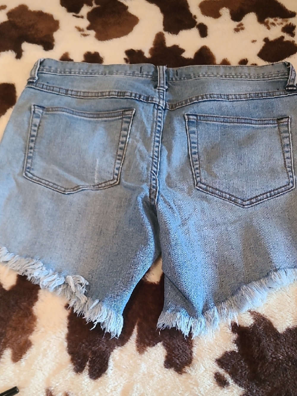 Free People Light Blue Denim Frayed Hem Women's Shorts - Picture 8 of 8